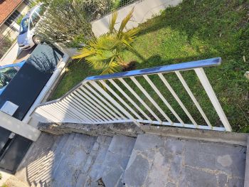 Remplacement main courante sur garde corps existant - Alex Home Services